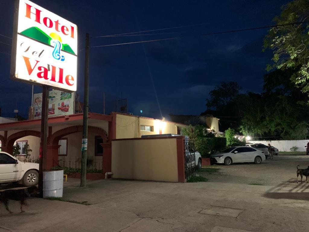 戴尔瓦勒酒店 El Naranjo  外观 照片