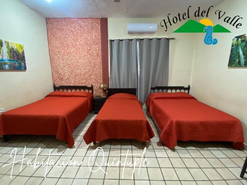 戴尔瓦勒酒店 El Naranjo  外观 照片